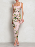 Amber - Abito midi in raso floreale rosa con scollo quadrato