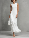 Elegante abito da donna smanicato bianco in milk silk con inserti in chiffon